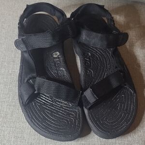Teva Mens Size 10 Blqck Teva Sandals
